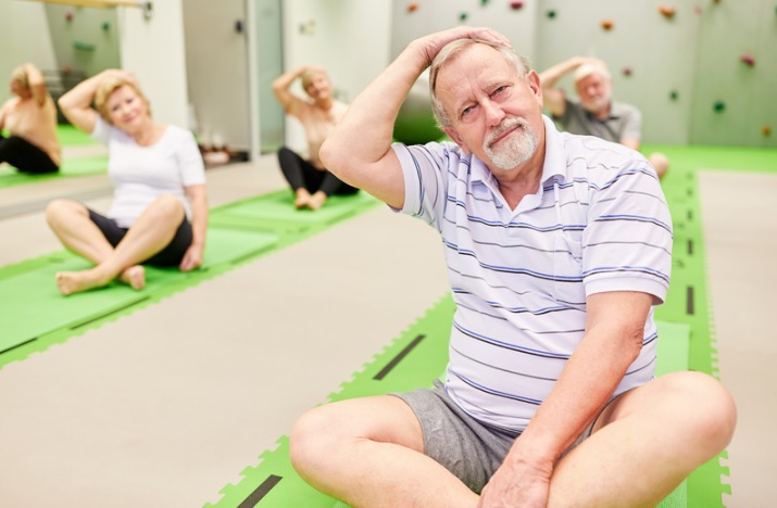 stretching collo over 60